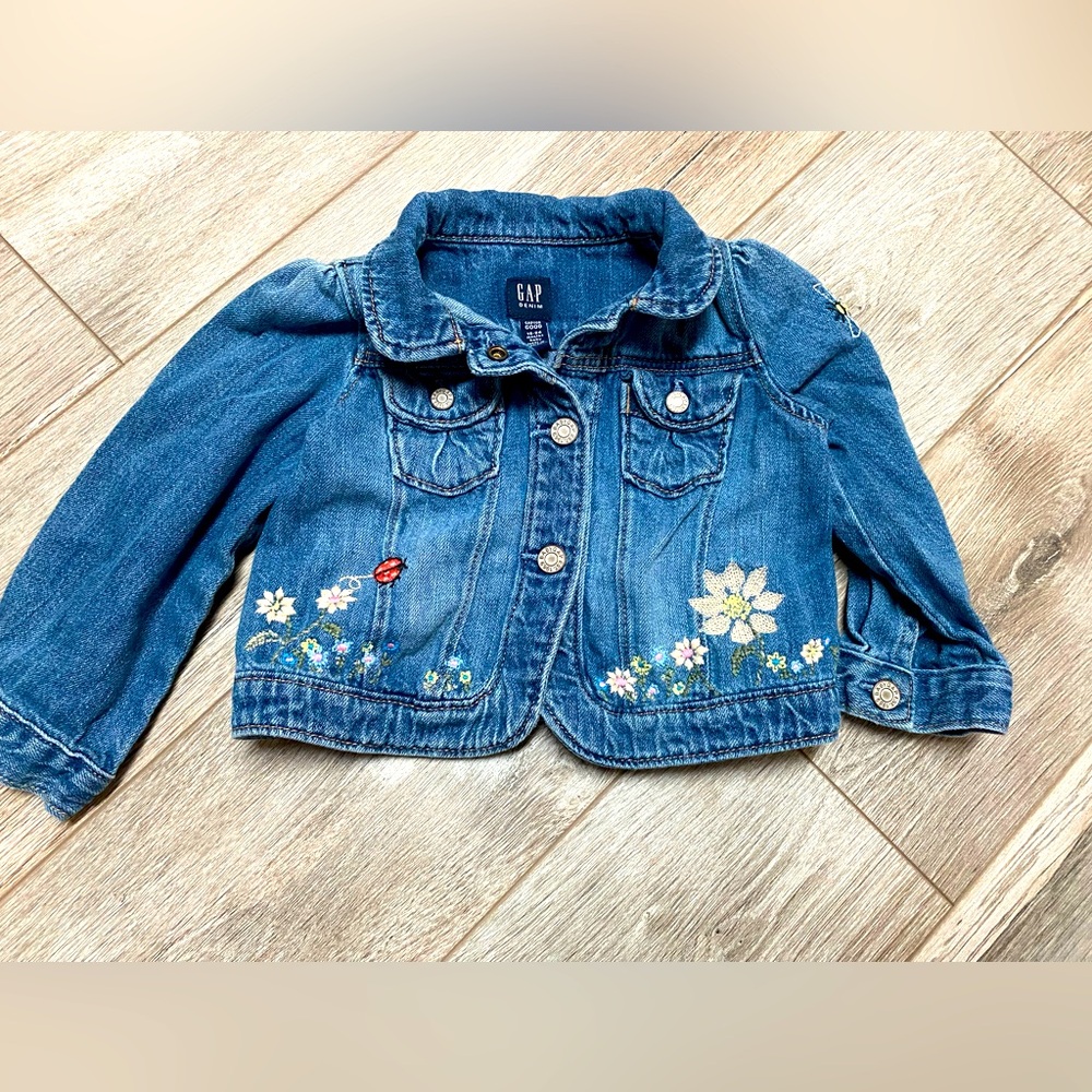 Gap Embroidered Denim Jacket 👶🏻👶🏻